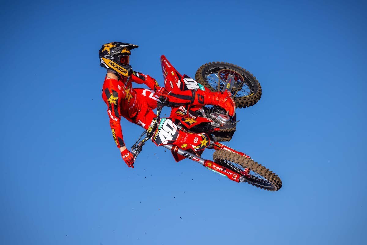 Team Rockstar Energy GASGAS Factory Racing pronto per la stagione SX 2025